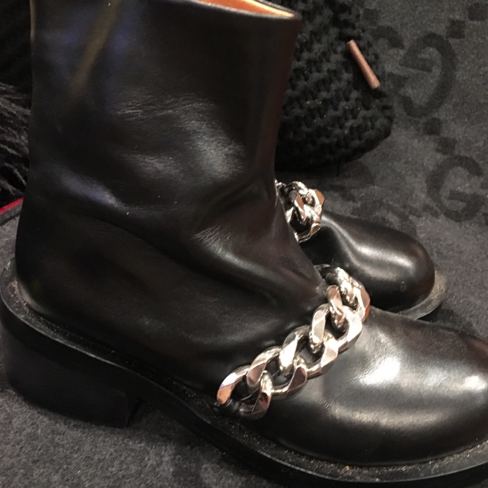 Givenchy NWT black leather chain boot , size 38